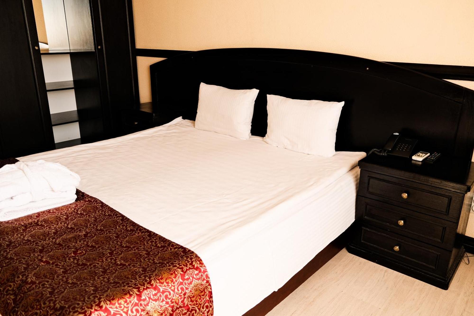 Belon Life Hotel Nur-Sultan  Exterior photo