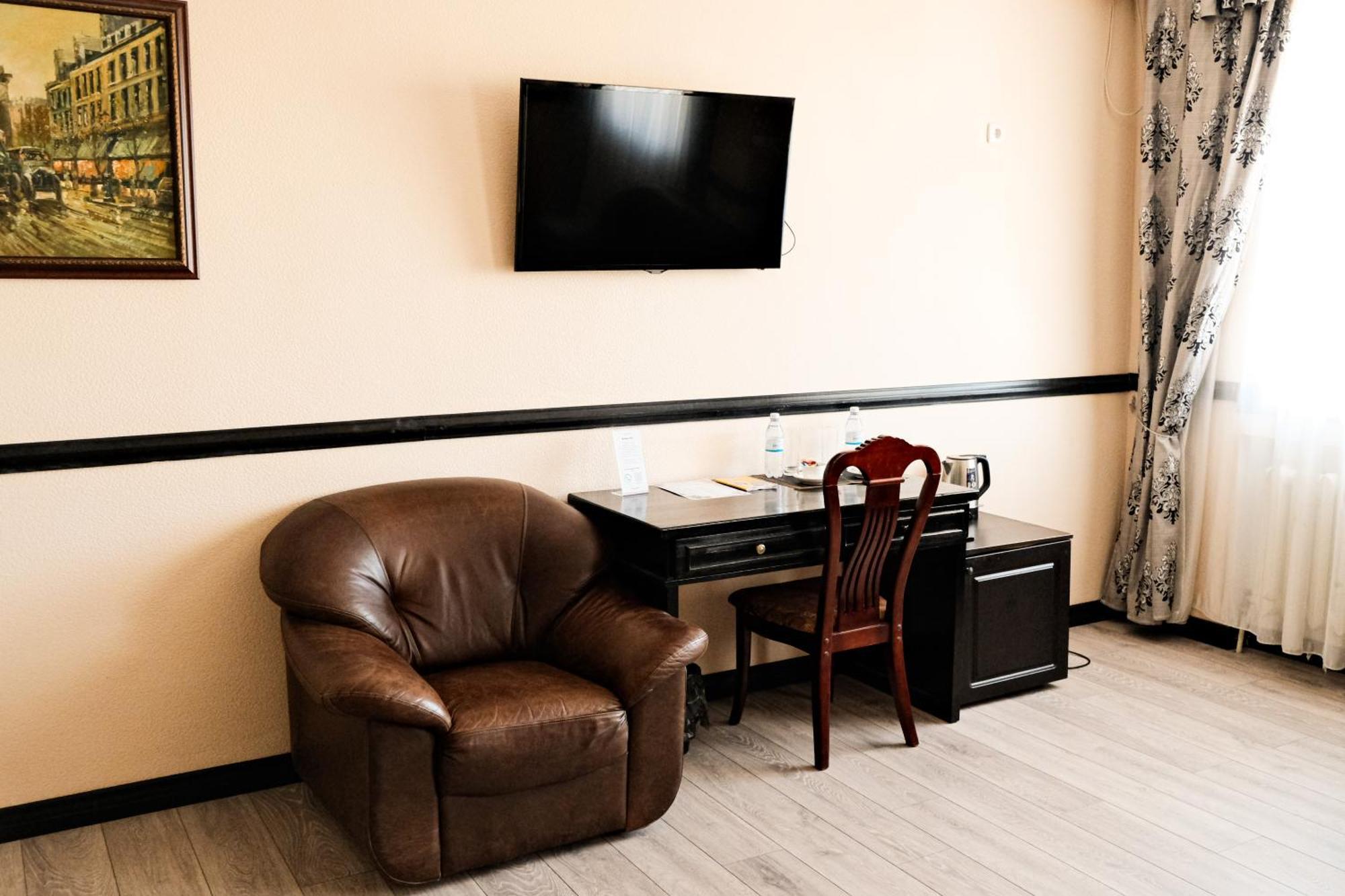 Belon Life Hotel Nur-Sultan  Exterior photo